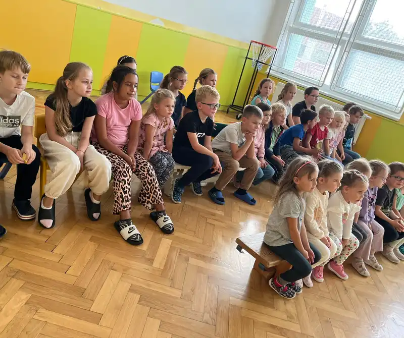 DIVADLO KOLOBĚŽKA - HOUBAŘSKÁ POHÁDKA